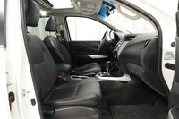 Nissan Navara vaihtoauto