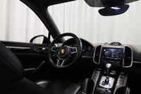 Porsche Cayenne vaihtoauto