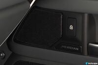 Land Rover Defender vaihtoauto