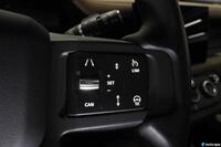 Land Rover Defender vaihtoauto