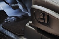 Land Rover Defender vaihtoauto