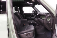 Land Rover Defender vaihtoauto