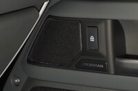 Land Rover Defender vaihtoauto