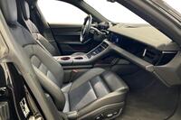 Porsche Taycan vaihtoauto