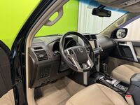 Toyota Land Cruiser vaihtoauto
