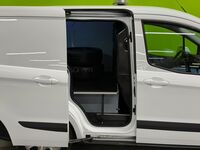 Ford Transit Courier vaihtoauto