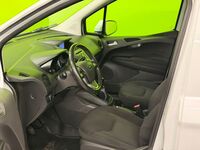 Ford Transit Courier vaihtoauto