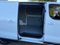 Opel Vivaro vaihtoauto
