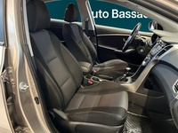 Hyundai i30 5d vaihtoauto