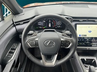 Lexus LBX vaihtoauto