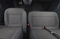 Volkswagen Caravelle vaihtoauto