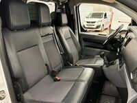 Opel Vivaro vaihtoauto