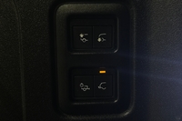 Land Rover Defender vaihtoauto