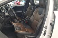 Volvo V40 Cross Country vaihtoauto