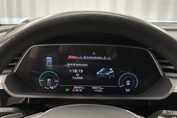 Audi Q8 e-tron vaihtoauto