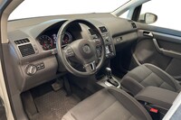 Volkswagen Touran vaihtoauto