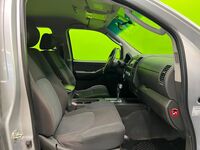 Nissan Navara vaihtoauto