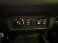 Nissan Navara vaihtoauto