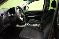 Nissan Navara vaihtoauto