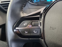 Peugeot e-2008 vaihtoauto