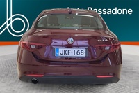 Alfa Romeo Giulia vaihtoauto