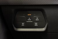 SEAT Leon Sportstourer vaihtoauto