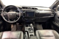 Toyota Hilux vaihtoauto