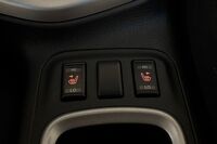 Nissan Navara vaihtoauto