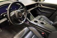 Porsche Taycan vaihtoauto