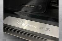 Porsche Taycan vaihtoauto