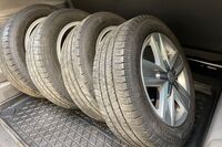 Volkswagen Caravelle vaihtoauto