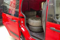 Ford Transit Courier vaihtoauto