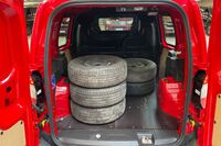Ford Transit Courier vaihtoauto