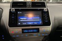 Toyota Land Cruiser vaihtoauto