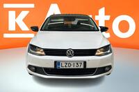 Volkswagen Jetta vaihtoauto