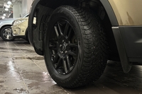 Land Rover Defender vaihtoauto