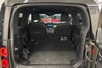 Land Rover Defender vaihtoauto