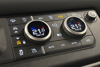 Land Rover Defender vaihtoauto