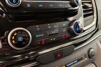 Ford Tourneo Custom vaihtoauto