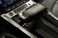Audi Q8 e-tron vaihtoauto
