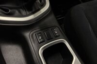 Nissan Navara vaihtoauto