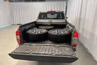 Nissan Navara vaihtoauto