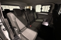 Volkswagen Caravelle vaihtoauto