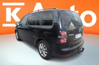 Volkswagen Touran vaihtoauto