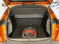 Peugeot e-2008 vaihtoauto