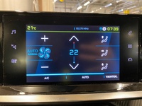 Peugeot e-2008 vaihtoauto