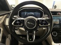 Jaguar F-PACE vaihtoauto