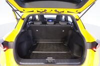 Lexus LBX vaihtoauto