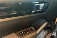 Porsche Cayenne vaihtoauto
