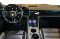 Porsche Taycan vaihtoauto